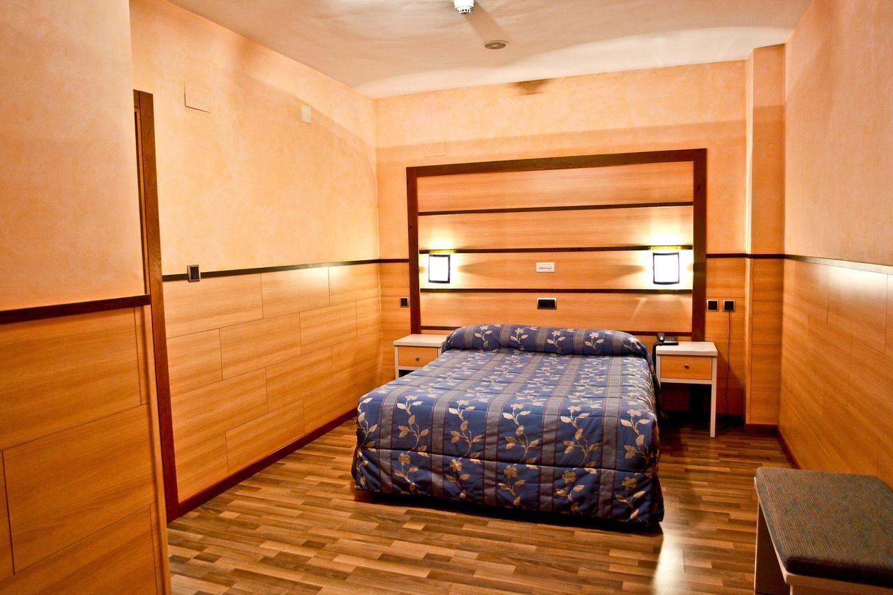 Hotel Pio XII Jumilla Exterior photo